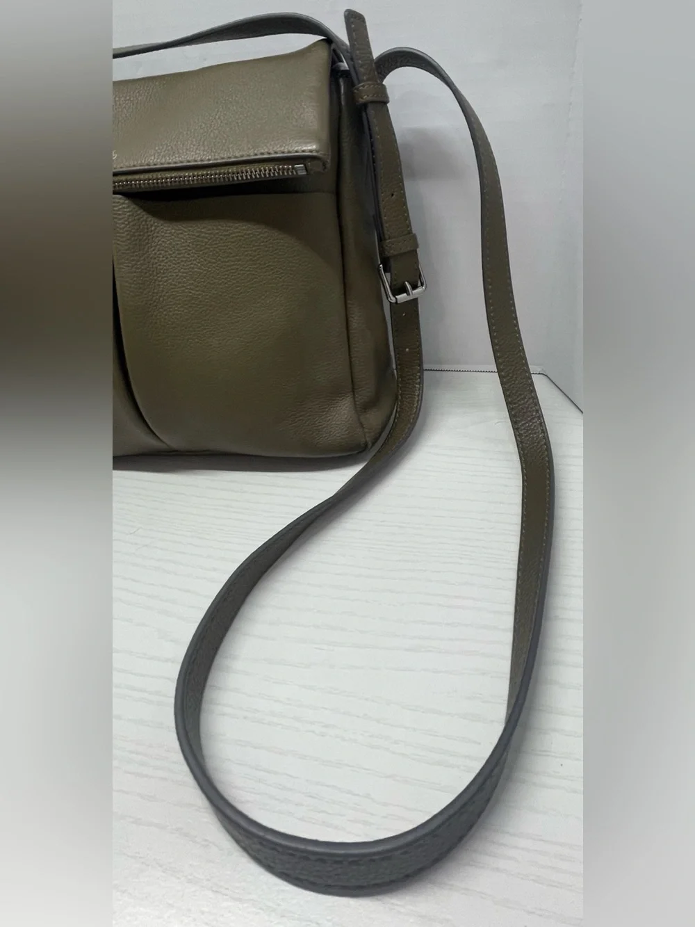VINCE CAMUTO “Miles” Leather Crossbody Bag - Olive Green